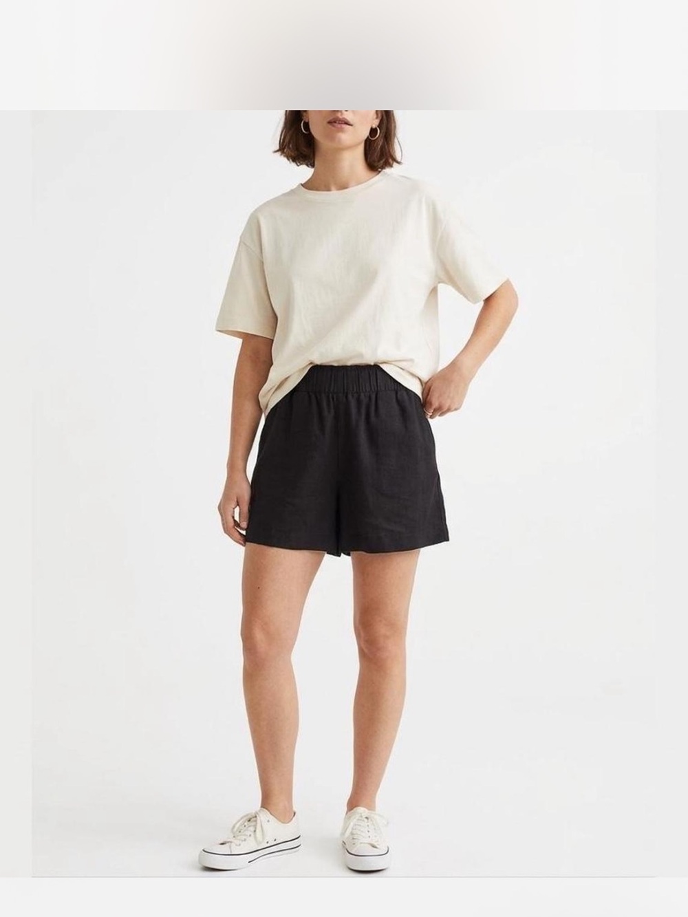 H&M Women’s Linen Blend Shorts in Black with Pockets